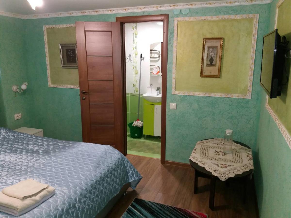 Guest House Zhanna Berehove  Esterno foto