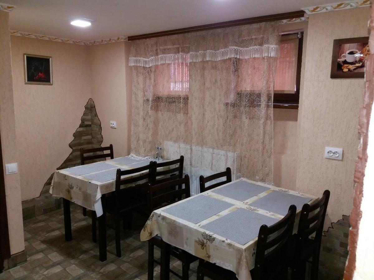 Guest House Zhanna Berehove  Esterno foto